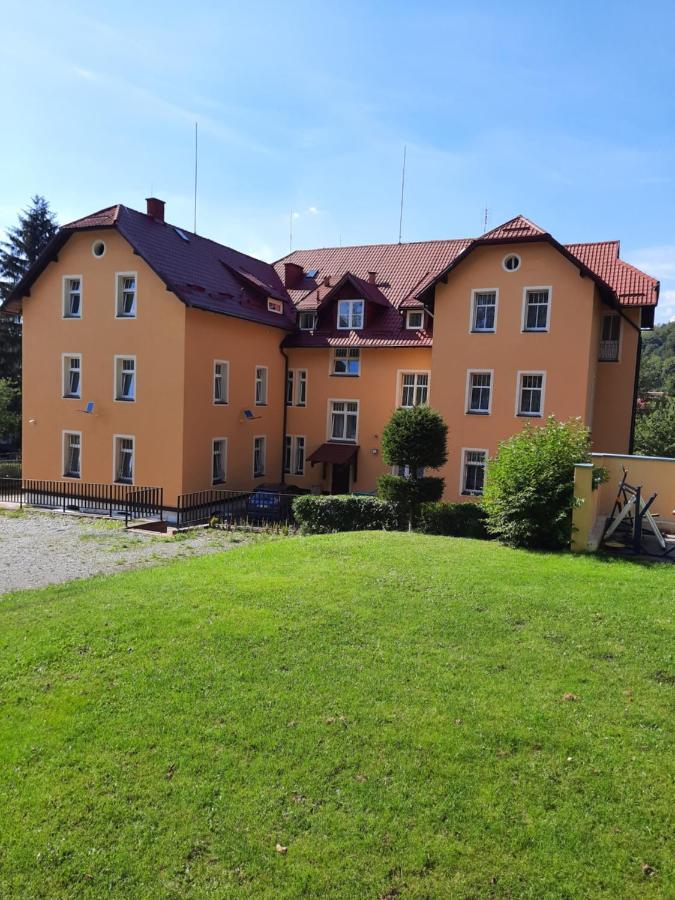 Bed and Breakfast Osrodek Wypoczynkowy Buenos Aires Кудова-Здруй Экстерьер фото