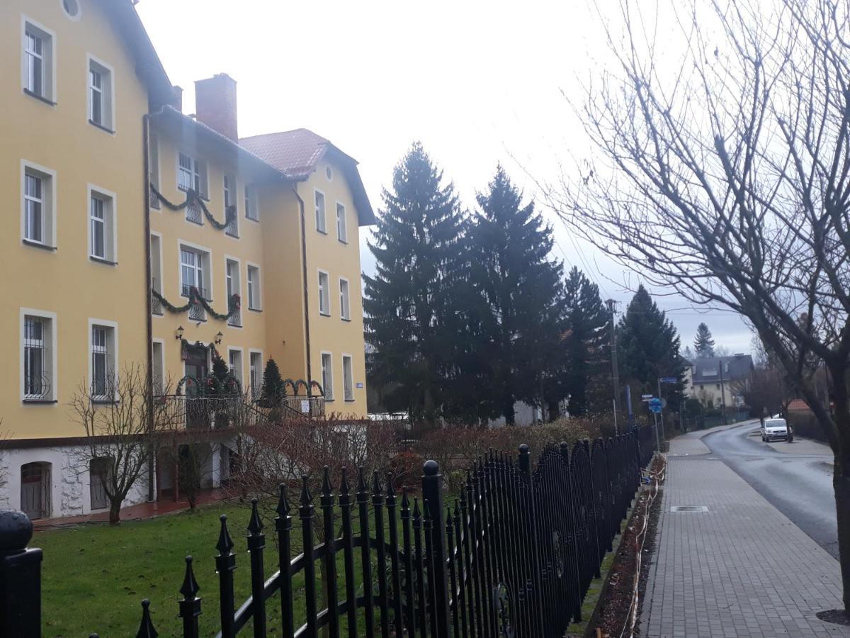 Bed and Breakfast Osrodek Wypoczynkowy Buenos Aires Кудова-Здруй Экстерьер фото